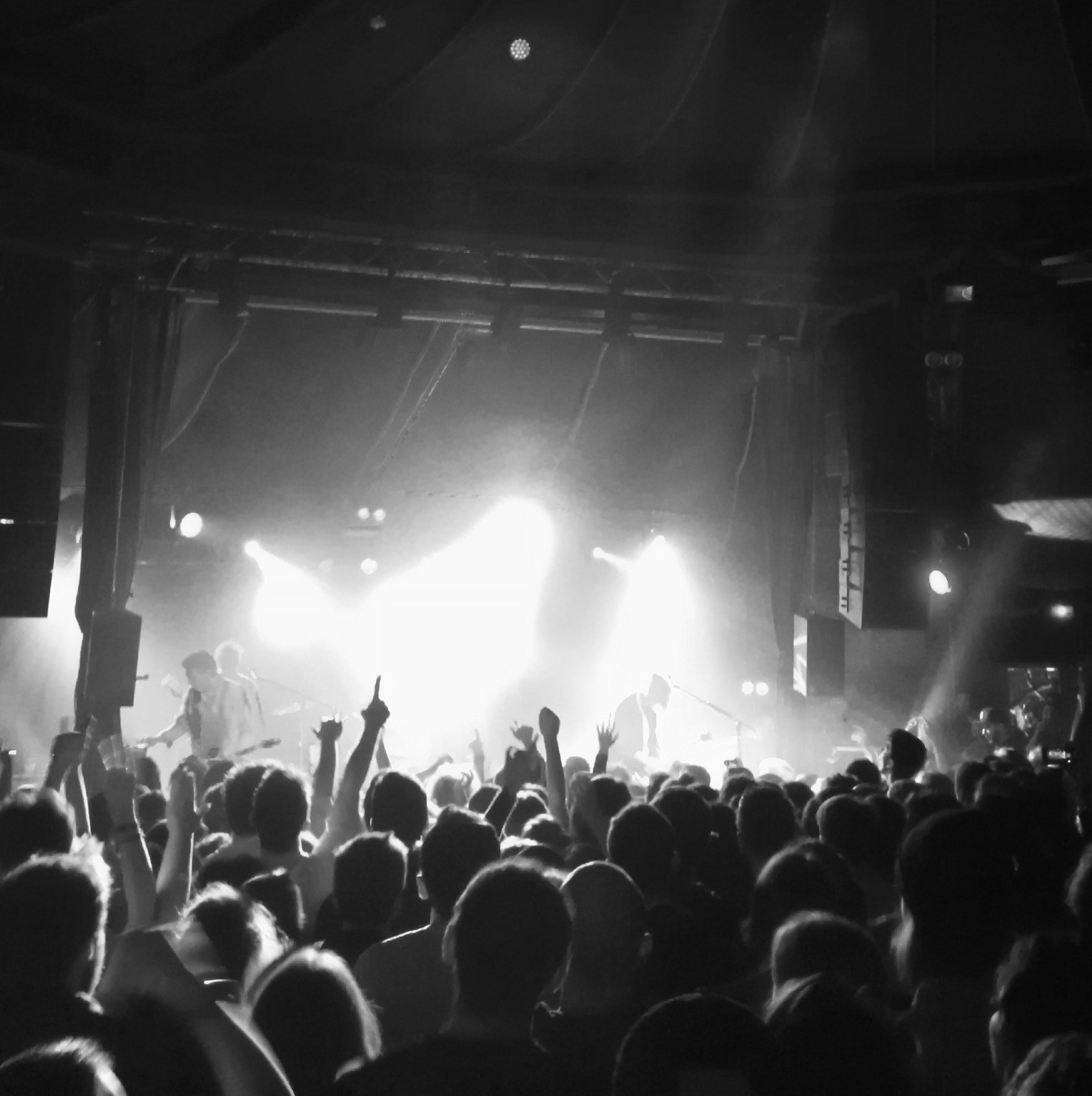 ..2 morceaux tous les week-ends.. le blog et les playlists